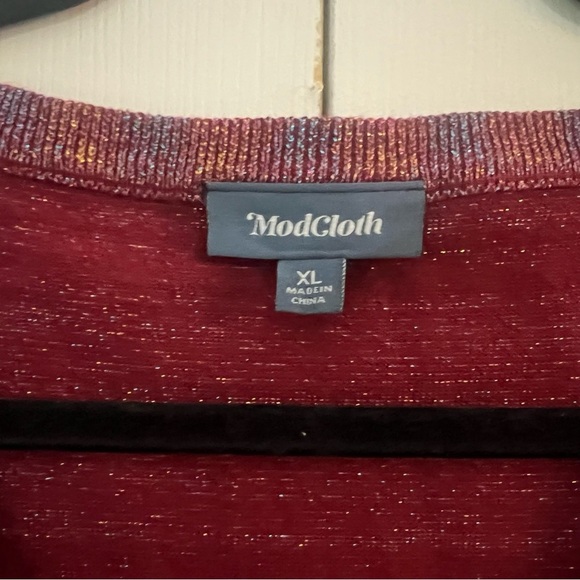 ModCloth Red Burgundy Metallic Cardigan NWOT Size XL - Picture 4 of 7